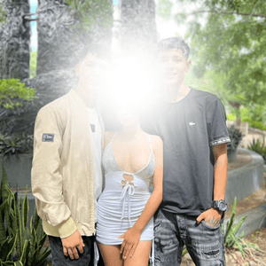 Innocent Looks cam4