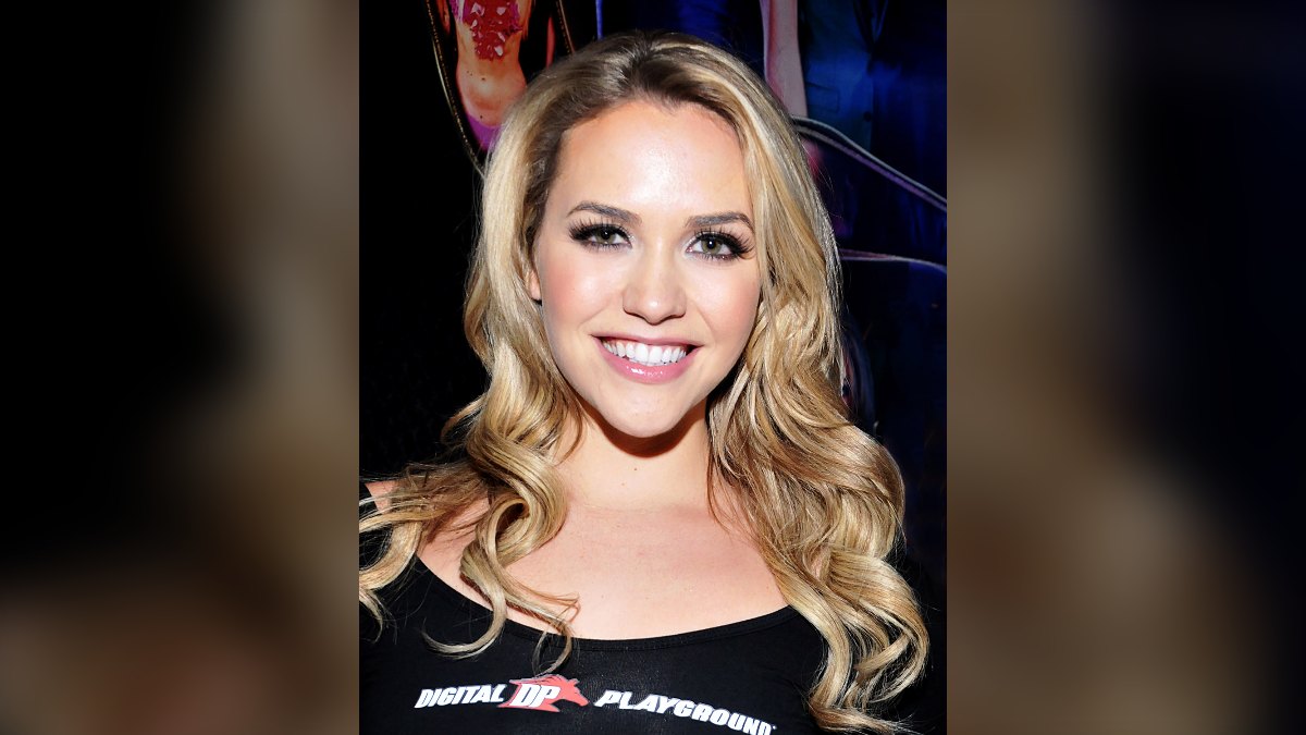 Mia Malkova, creator OnlyFans ed ex attrice premiata agli AVN Awards